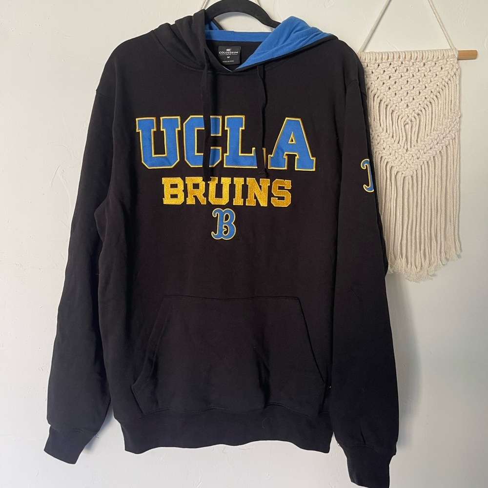 Colosseum UCLA Bruins Pullover Hoodie